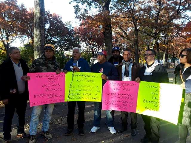 Puertoplateños residentes en Nueva York protestan exigiendo reparación bajo techo Fabio Rafael González