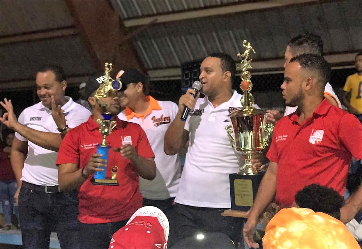 Equipo Imbert I se corona campeón del torneo de baloncesto superior de esa localidad al imponerse a Los Reales