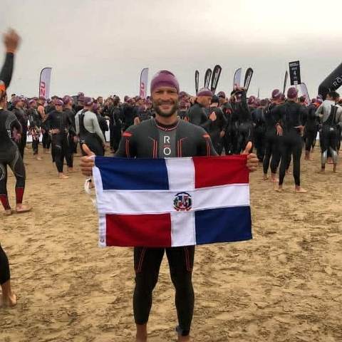 Atleta puertoplateño Caonabo Almonte participa con éxitos en el Iromán Mundial 70.3 de Sudáfrica