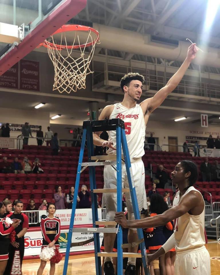 Joven atleta puertoplateño se corona campeón otra vez en baloncesto colegial de USA con equipo North West de Florida