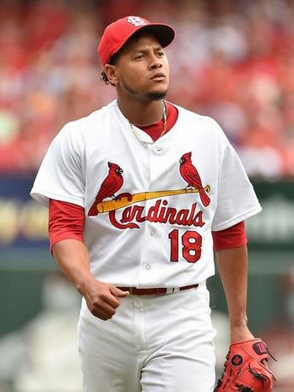 Se rumora que lanzador puertoplateño Carlos Martínez podría ser cambiado por San Luis