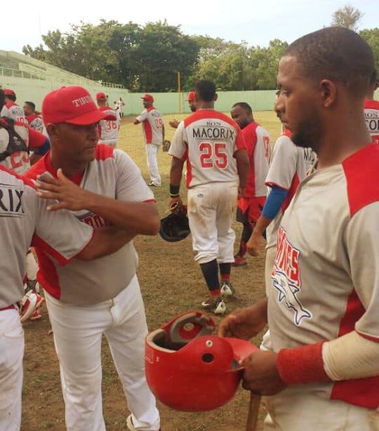 Tiburones del Norte continúan con racha ganadora al doblegar a domicilio a los Granjeros de Moca