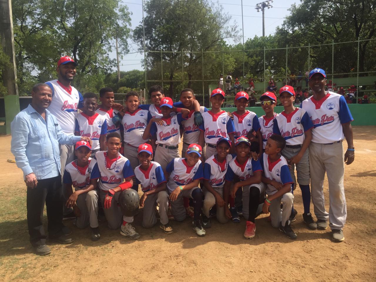 Equipo juvenil de Puerto Plata se corona campeón en Torneo Nacional de Béisbol realizado en Santo Domingo