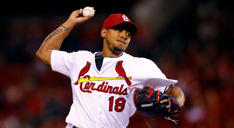 Lanzador puertoplateño Carlos Martínez salvó su partido número 11 en la presente temporada de Grandes Ligas