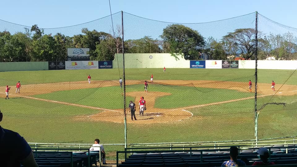 Cardenales de Maimón siguen invictos en Copa de Béisbol AA Ramón González que se realiza en Puerto Plata