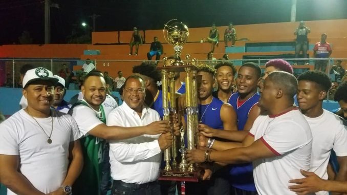 Club Gregorio Luperón se corona campeón tras derrotar a Padre Granero en torneo baloncesto superior Copa Puerto Plata Times