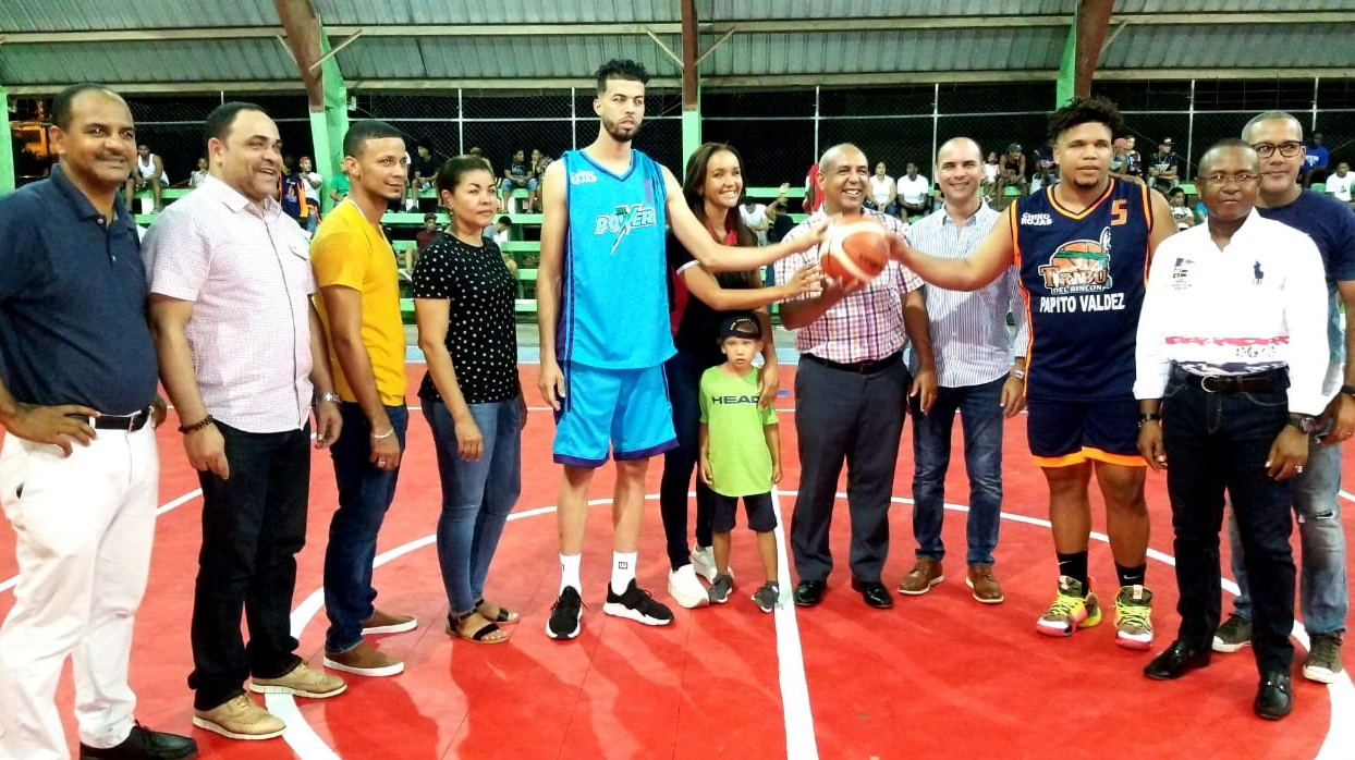 Equipos Los Powers y Cangrejos consiguen triunfos en apertura Torneo de Baloncesto Superior de Montellano