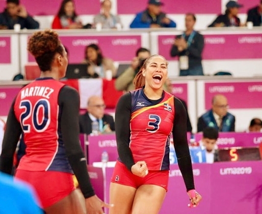 Puertoplateña Lisvel Eve Mejía fue de las jugadoras más destacadas en triunfo por barrida del equipo RD ante Argentina