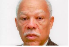 ¿Huyendo de qué o de quién?