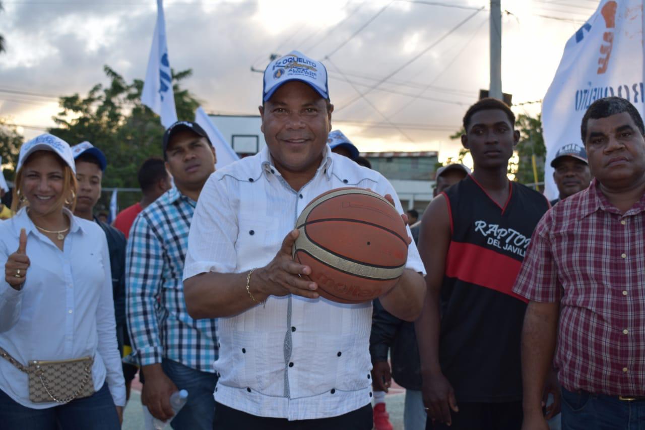 Empresario Roquelito García promete que desde la Alcaldía de Puerto Plata techará los clubes y construirá villas deportivas