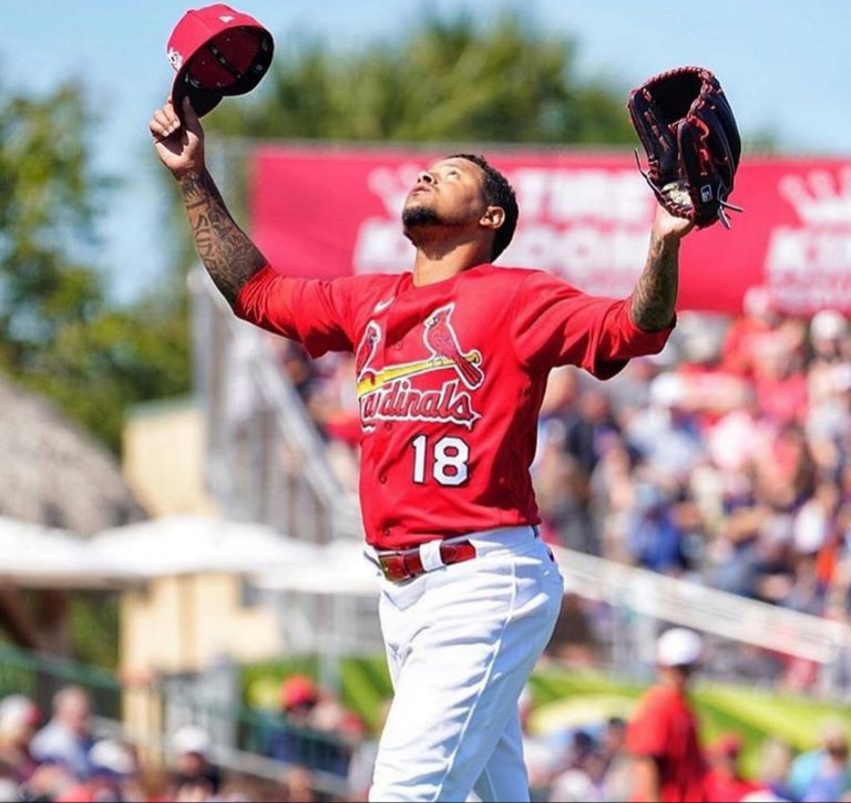 Lanzador puertoplateño Carlos Martínez está preparado para venidera temporada del béisbol de Grandes Ligas