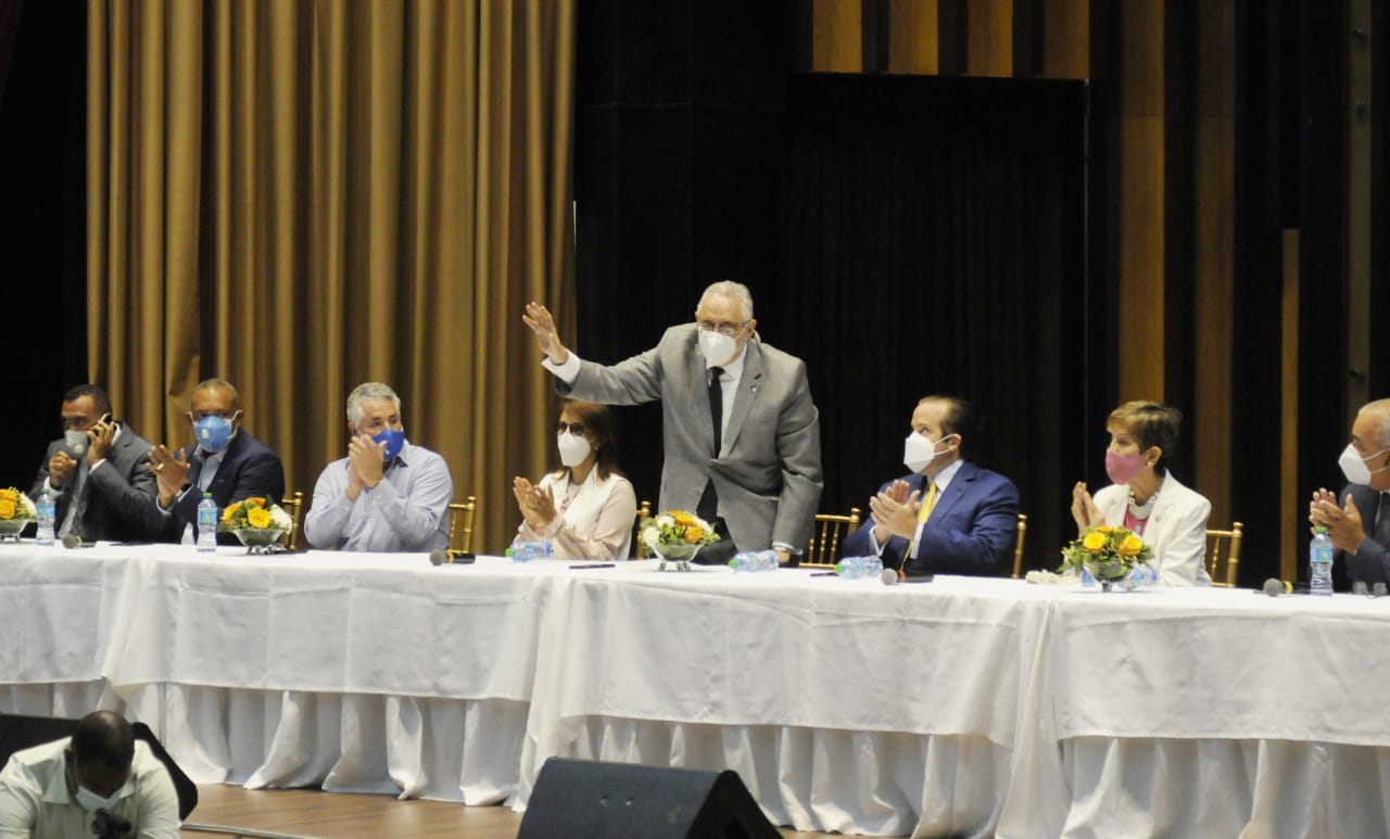 Fuerzas vivas de Puerto Plata se muestran decididas a tener un equipo de béisbol profesional en la LIDOM