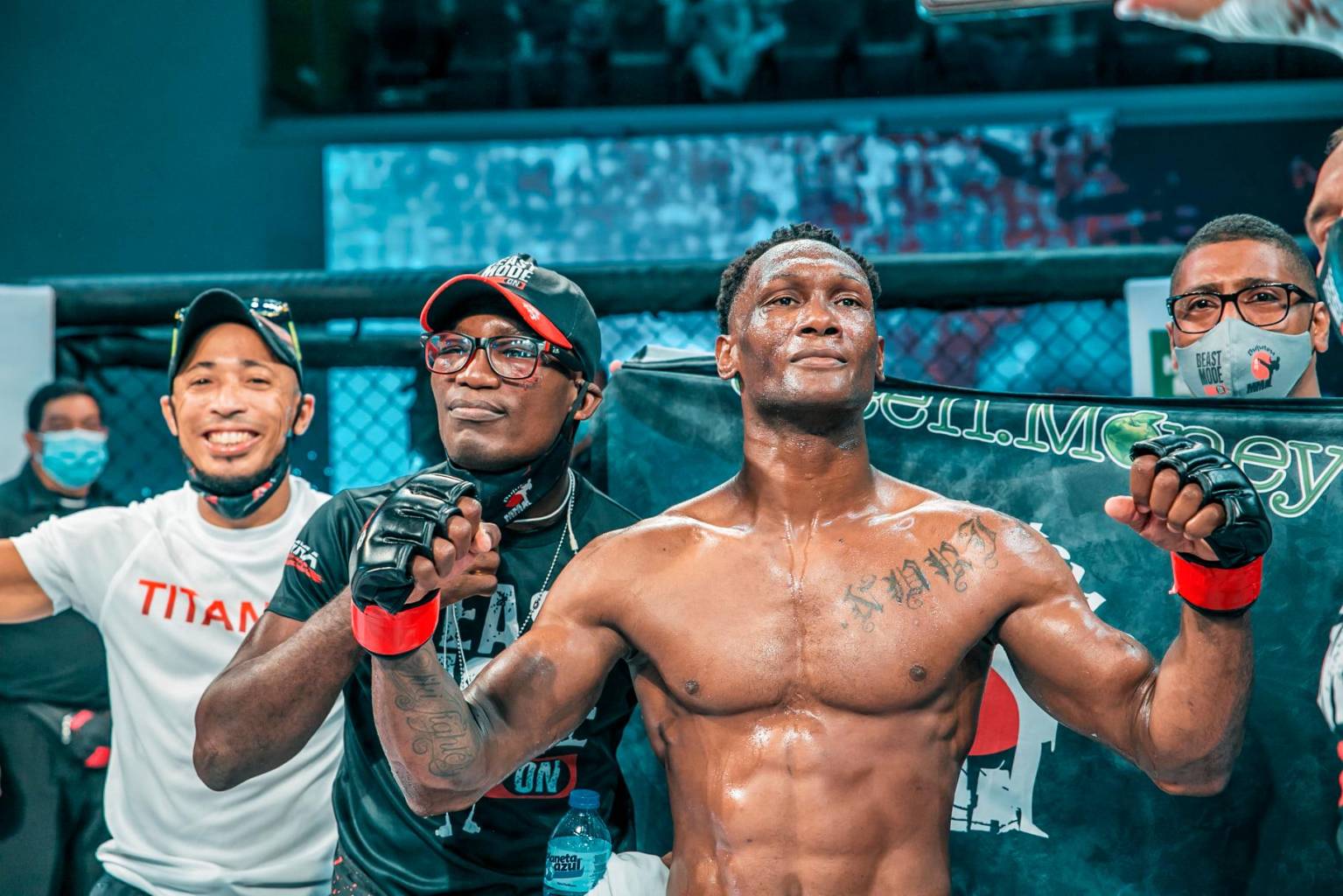 Puertoplateño Reinaldo “Tiki” Acevedo regresará al cuadrilátero y enfrentará peleador colombiano