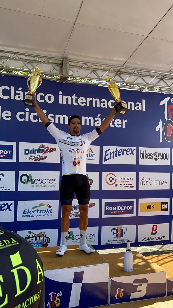 Ciclista puertoplateño Norton Sánchez conquista el evento de mayor trascendencia de la región del Caribe 