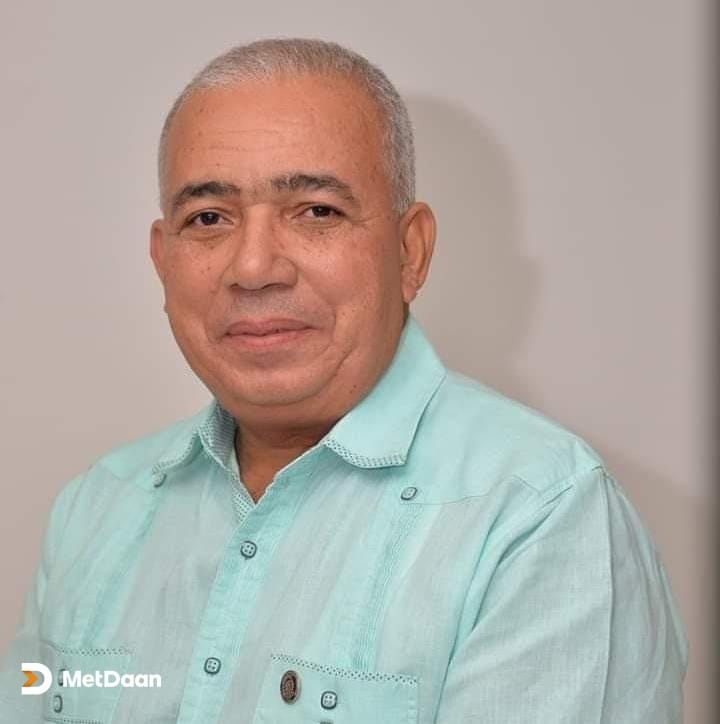 Aqui, Mudo y Meditabundo: