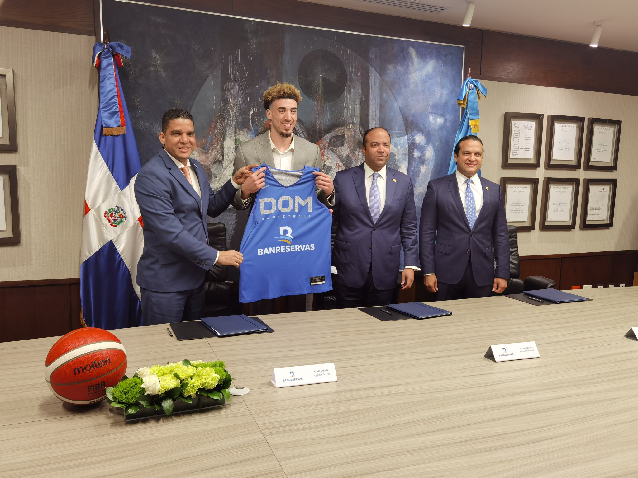 Baloncestista puertoplateño Chris Duarte será figura de campaña publicitaria del BanReservas