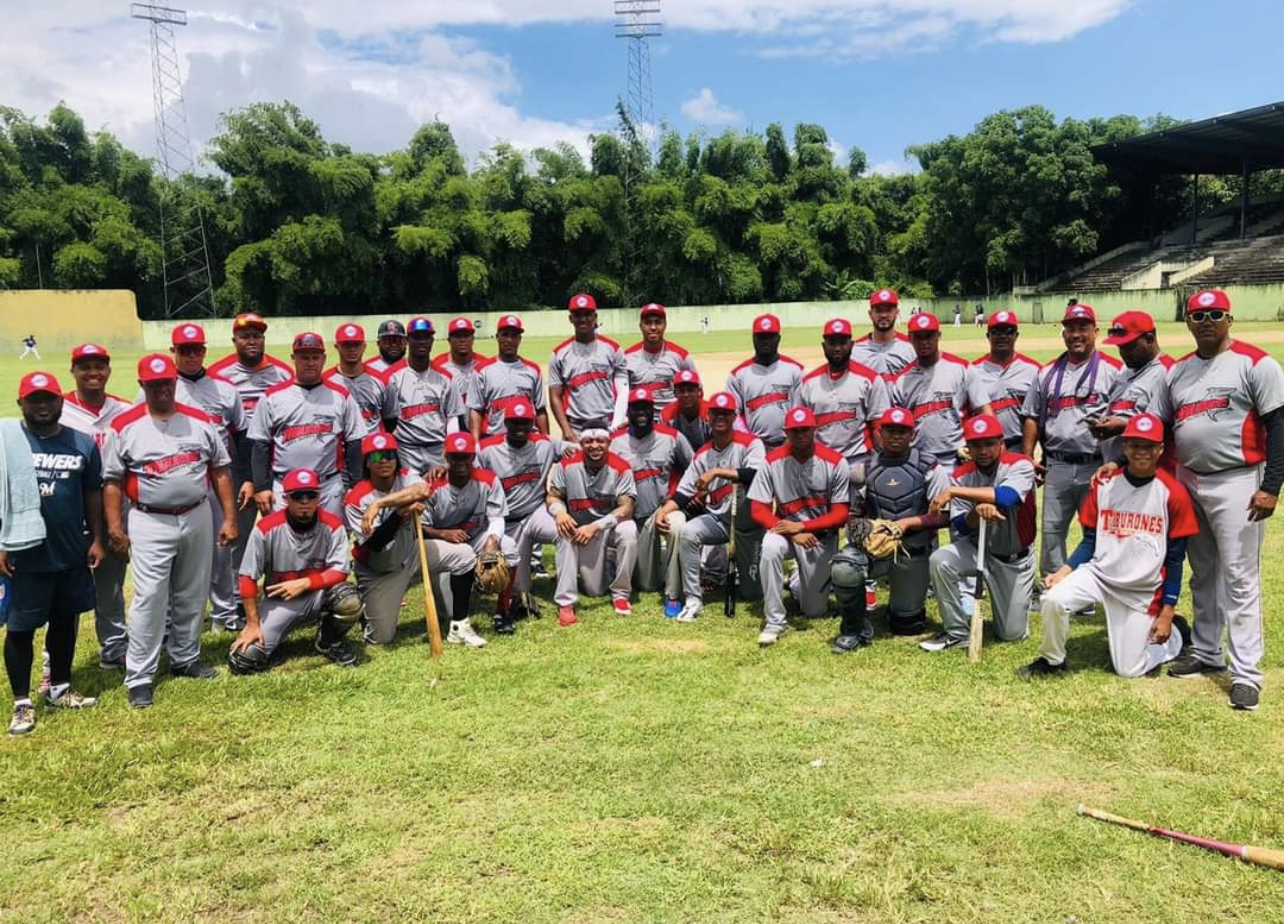 Tiburones del Norte presenta equipo muy saludable que luchará por corona Liga de Verano Puerto Plata
