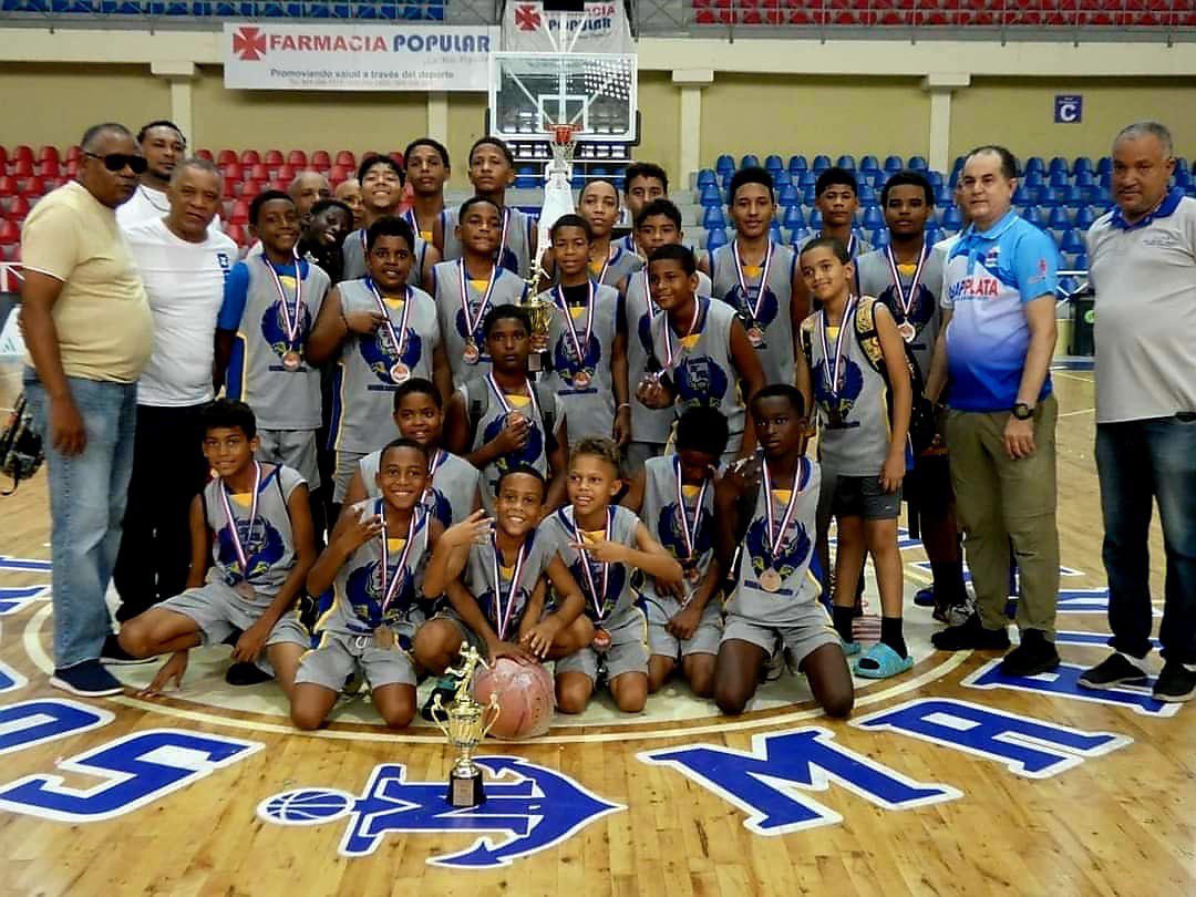 Club Francisco del Rosario Sánchez vence a Padre Granero y conquista torneo intermedio de minibasket 
