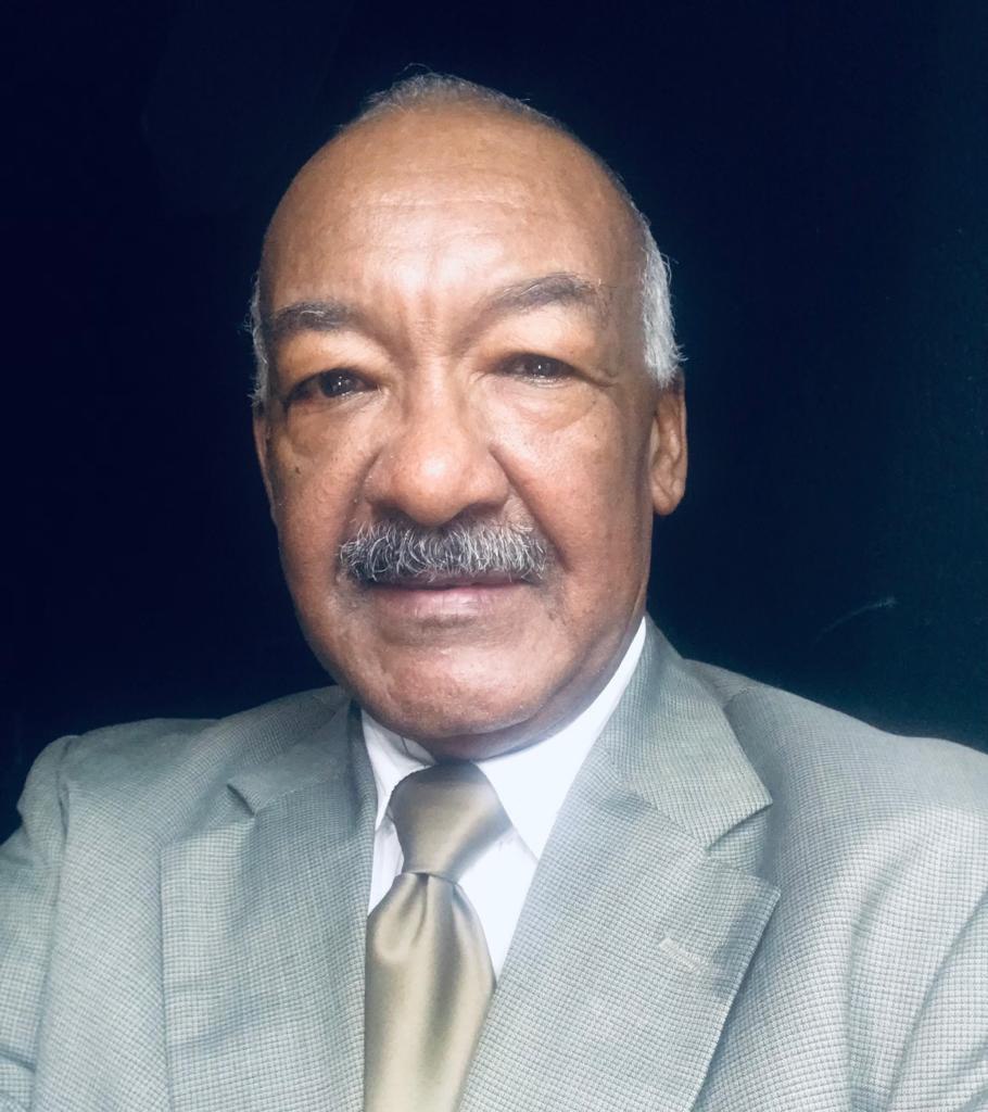 Vice-Ministro de Obras Públicas inspecciona trabajos en Carretera Alterna. Será inaugurada este mes.