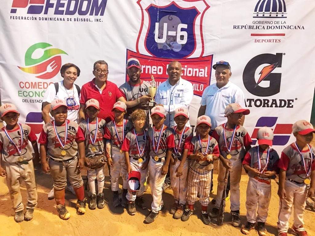 Equipo de Puerto Plata logra llegar a primeros 3 finalistas en torneo nacional de béisbol U6 