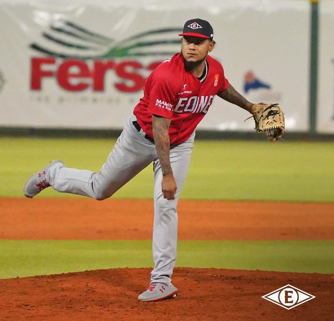 Lanzador puertoplateño Carlos Martínez abrió juego donde Leones vencieron a Toros