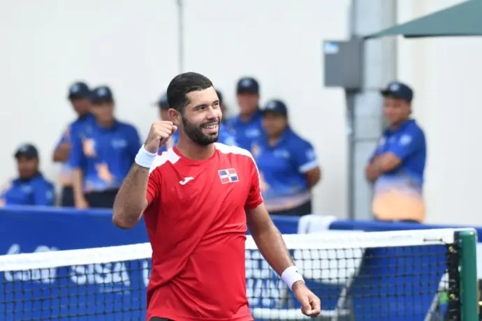 Puertoplateño Nick Hardt clasifica al Roland Garros 2024, tiene como como meta clasificar a JJOO París