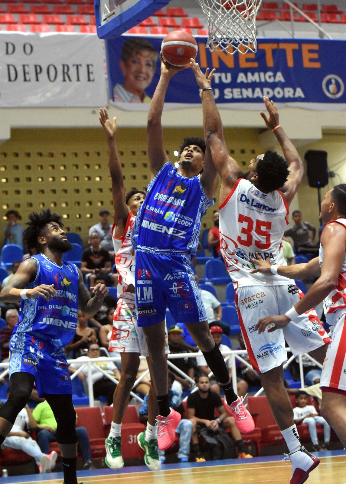  Correcaminos de la Parte Baja se colocan a ley de una victoria para revalidar el cetro del Torneo Baloncesto Superior de Puerto Plata   