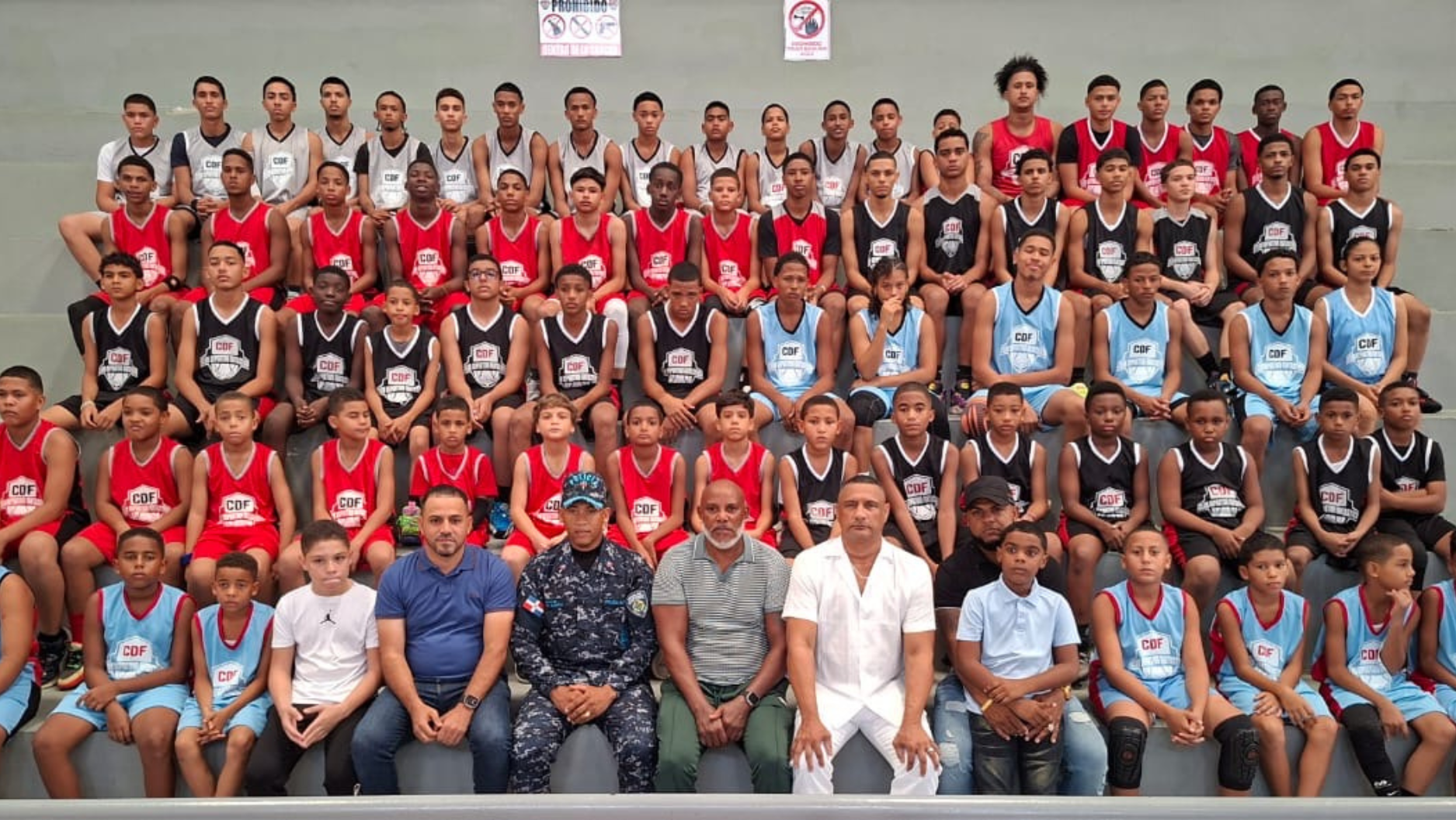       Club Deportivo Fantástico inicia tradicional torneo de baloncesto navideño 2025  