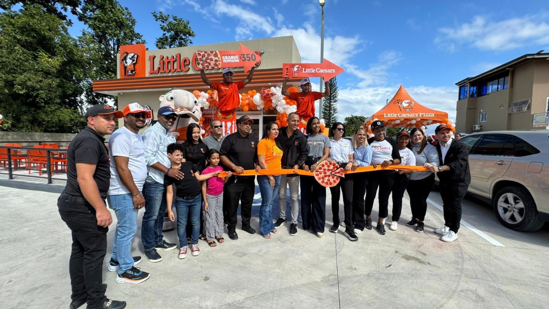 Inauguran en Puerto Plata la primera sucursal de Little Caesars Pizza; anuncian apertura de otra en La Javilla 
