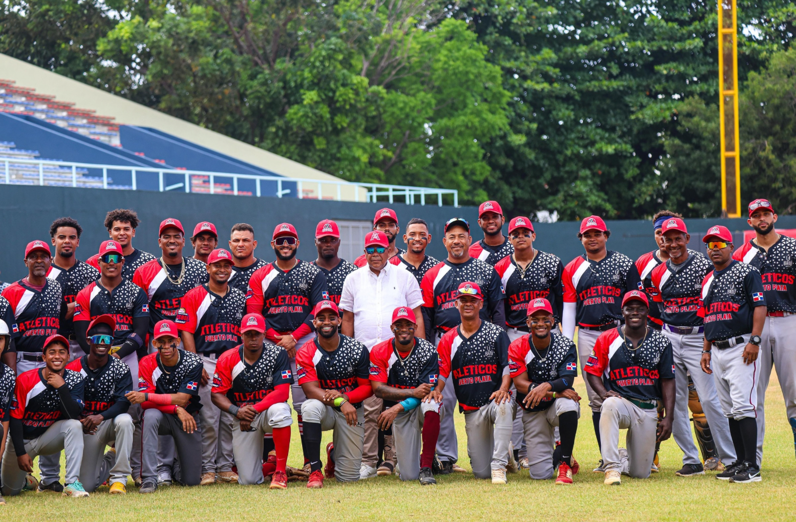   Atléticos de Puerto Plata tienen récord de 5 ganados y 2 perdidos en Liga de Béisbol de Verano  