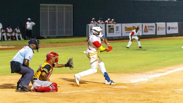   Atléticos de Puerto Plata derrotaron a domicilio a los Mineros de Bonao en Liga de Béisbol de Verano  