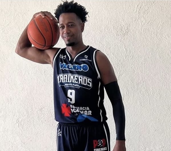 Veterano baloncestista Kelvin (El Pollito) Peña es contratado por Marineros Puerto Plata   