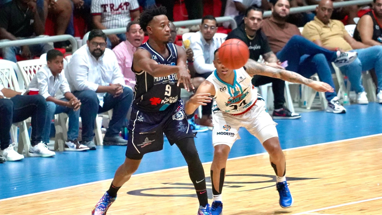     Marineros y Metros se disputan la cima en el esperado debut de LJ Figueroa  