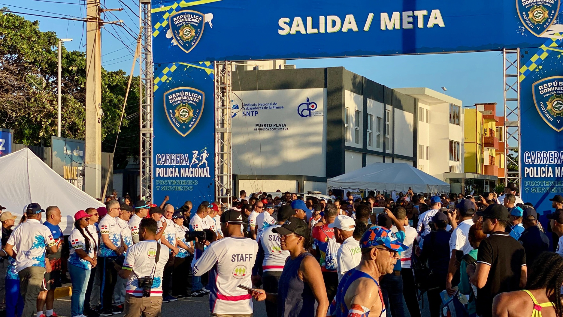     Cientos participaron de 2da. Carrera Internacional 5K y 10K realizó PN en Puerto Plata  