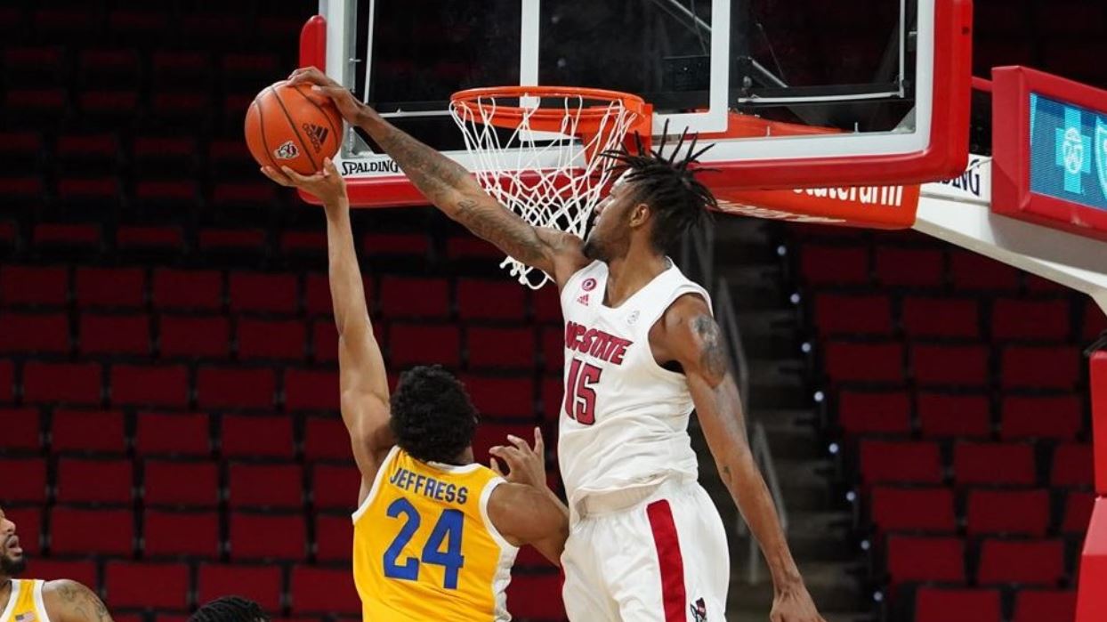 Marineros de Puerto Plata anuncian al centro Manny Bates como tercer refuerzo para la LNB 2026