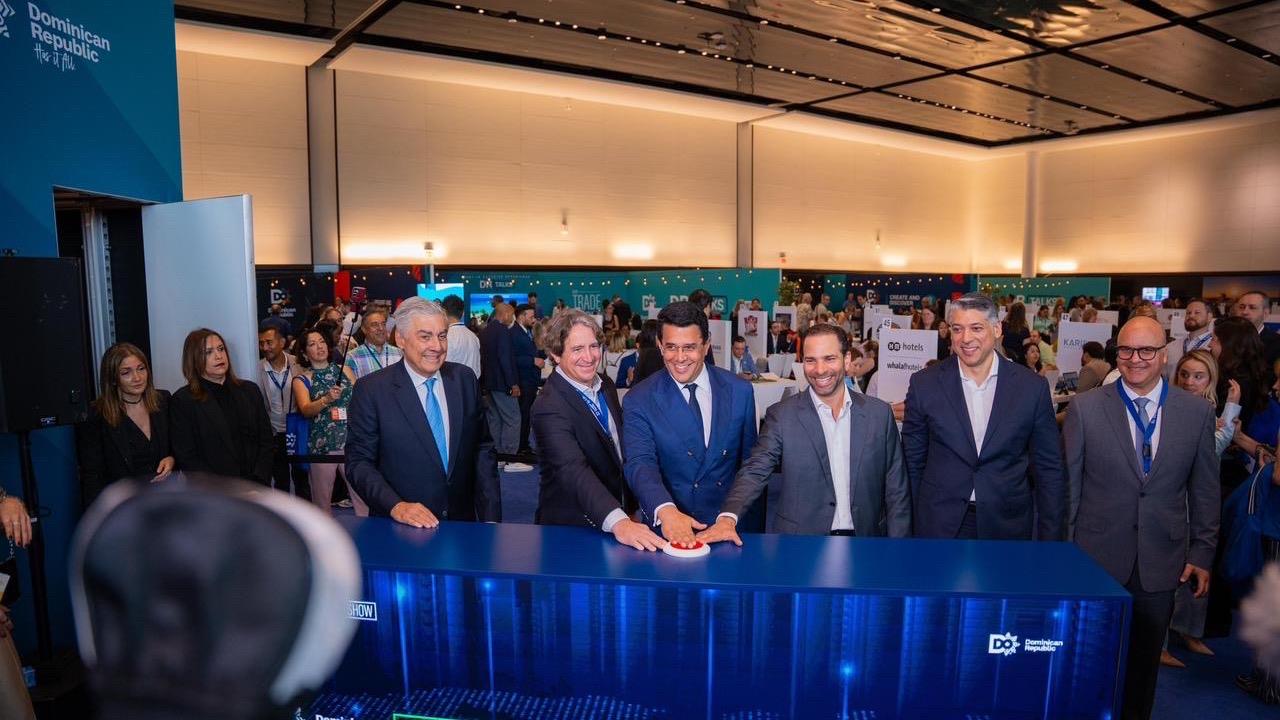 Turismo logra importantes acuerdos en Tradeshow de Miami