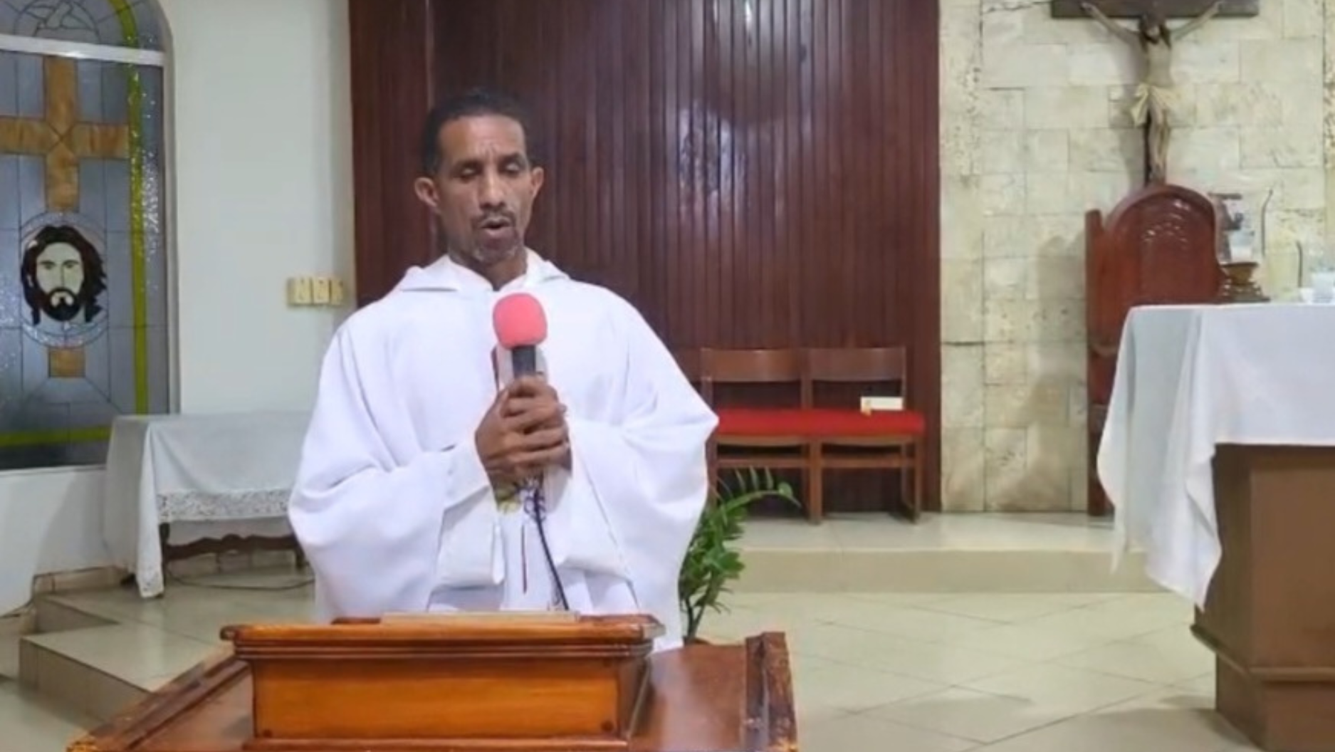 Sacerdote llama a respaldar al padre Niño en defensa de la Cordillera Septentrional  