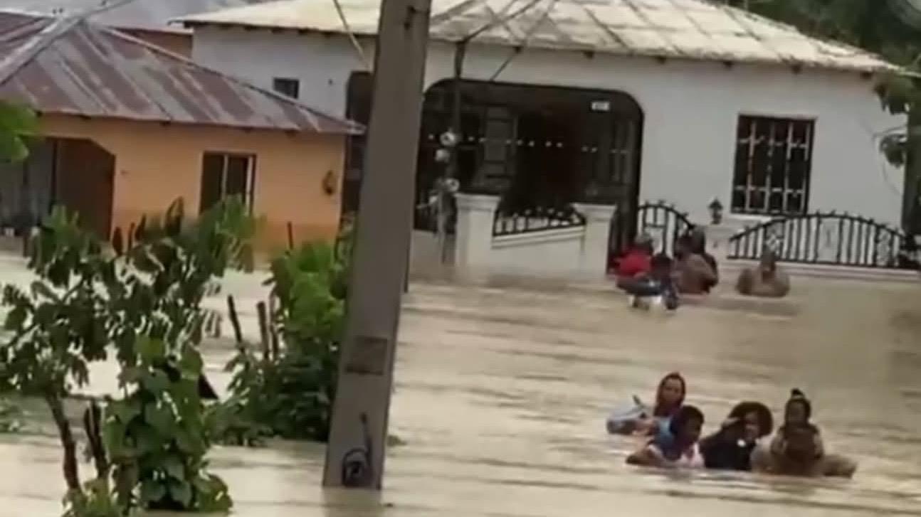 Lluvias provocan inundaciones en Puerto Plata y Espaillat