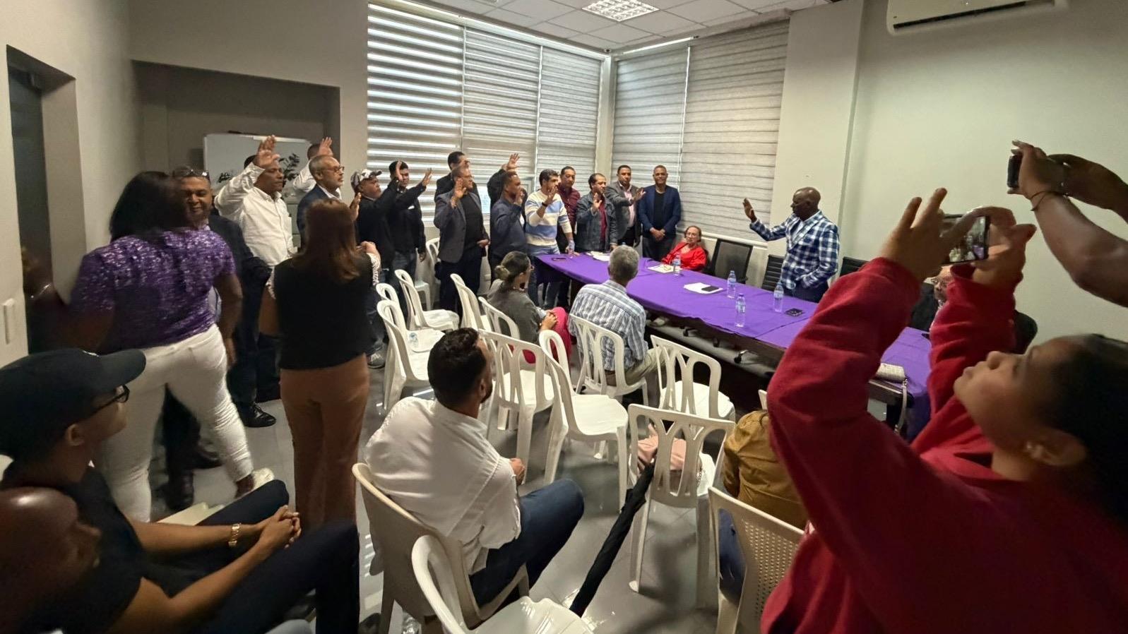Corriente de abogados del PLD juramenta nueva directiva provincial en Puerto Plata