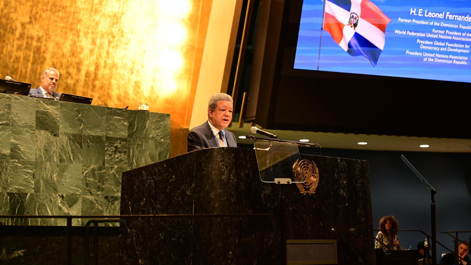 Leonel Fernández participa como orador principal en el Montessori Model UN en la sede de las Naciones Unidas