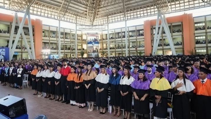 Centro de la UASD en Puerto Plata celebró su primera investidura regional con 1,768 graduandos