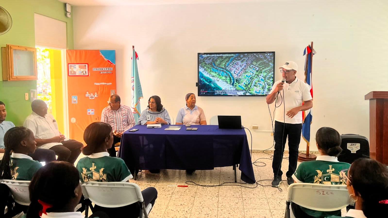 Punta Bergantín promueve formación técnica del INFOTEP para jóvenes de Villa Montellano