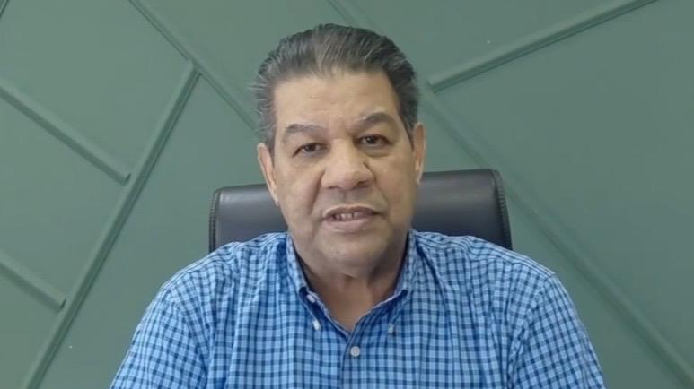 Reclaman reparación de carreteras en Villa Isabela