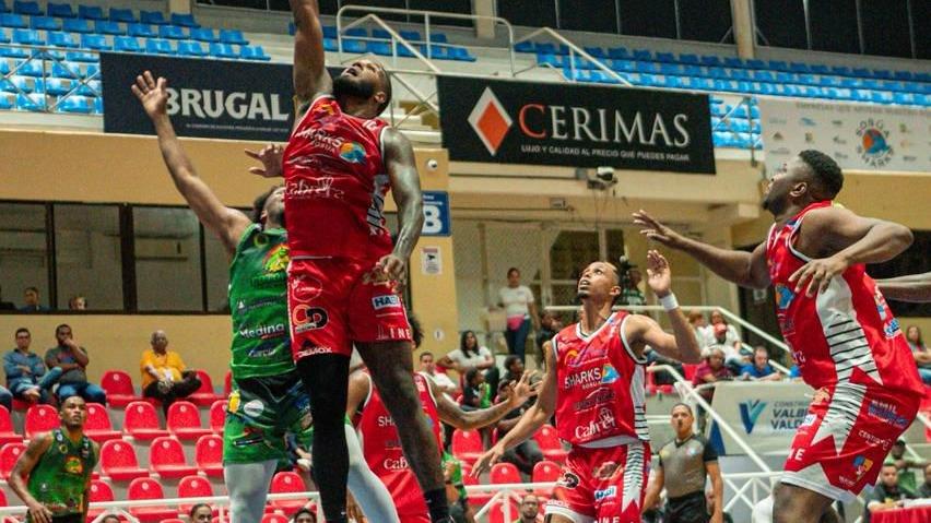 Sosúa Sharks toma ventaja en la final baloncesto de Puerto Plata