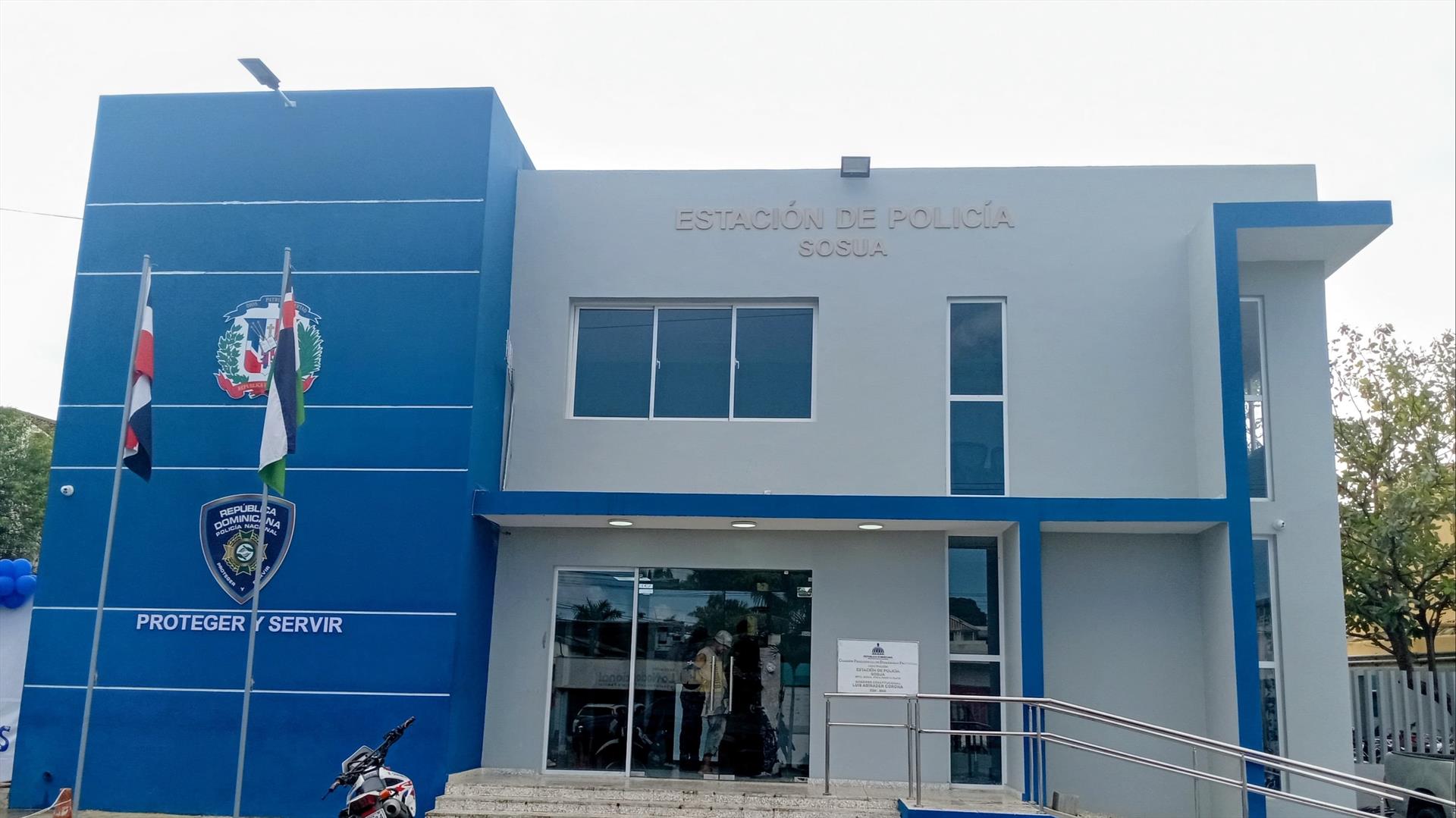 Incautan 382 porciones de drogas y dinero durante operativo policial en Sosúa