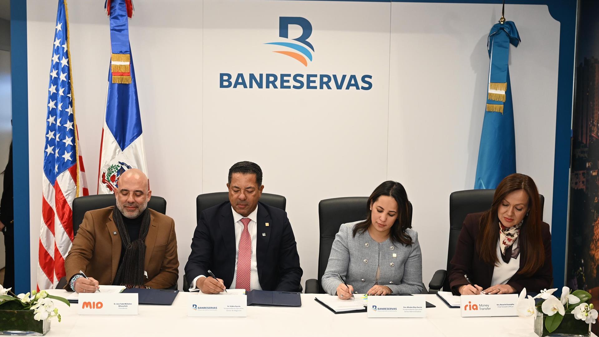 Banreservas, MIO y Ria Money Transfer anuncian alianza para fortalecer remesas e inclusión financiera