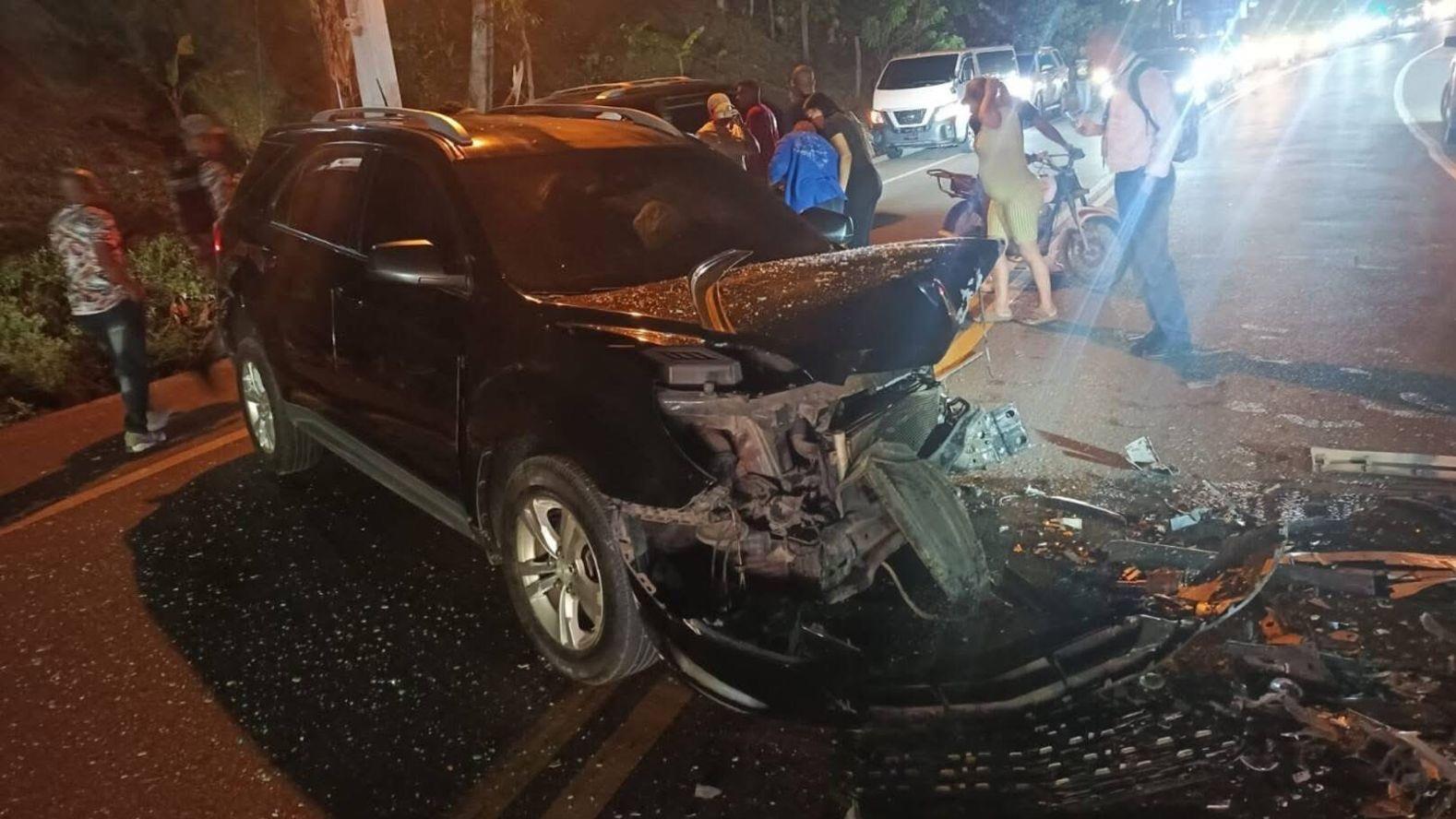 Accidente deja varios heridos al chocar varios vehículos en la carretera Puerto Plata-Navarrete