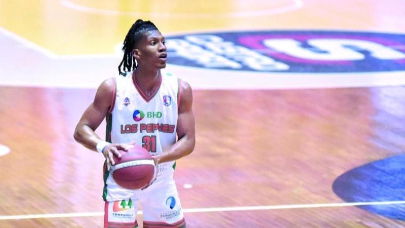 Marineros de Puerto Plata adquieren al alero Luis Martínez en movimiento estratégico