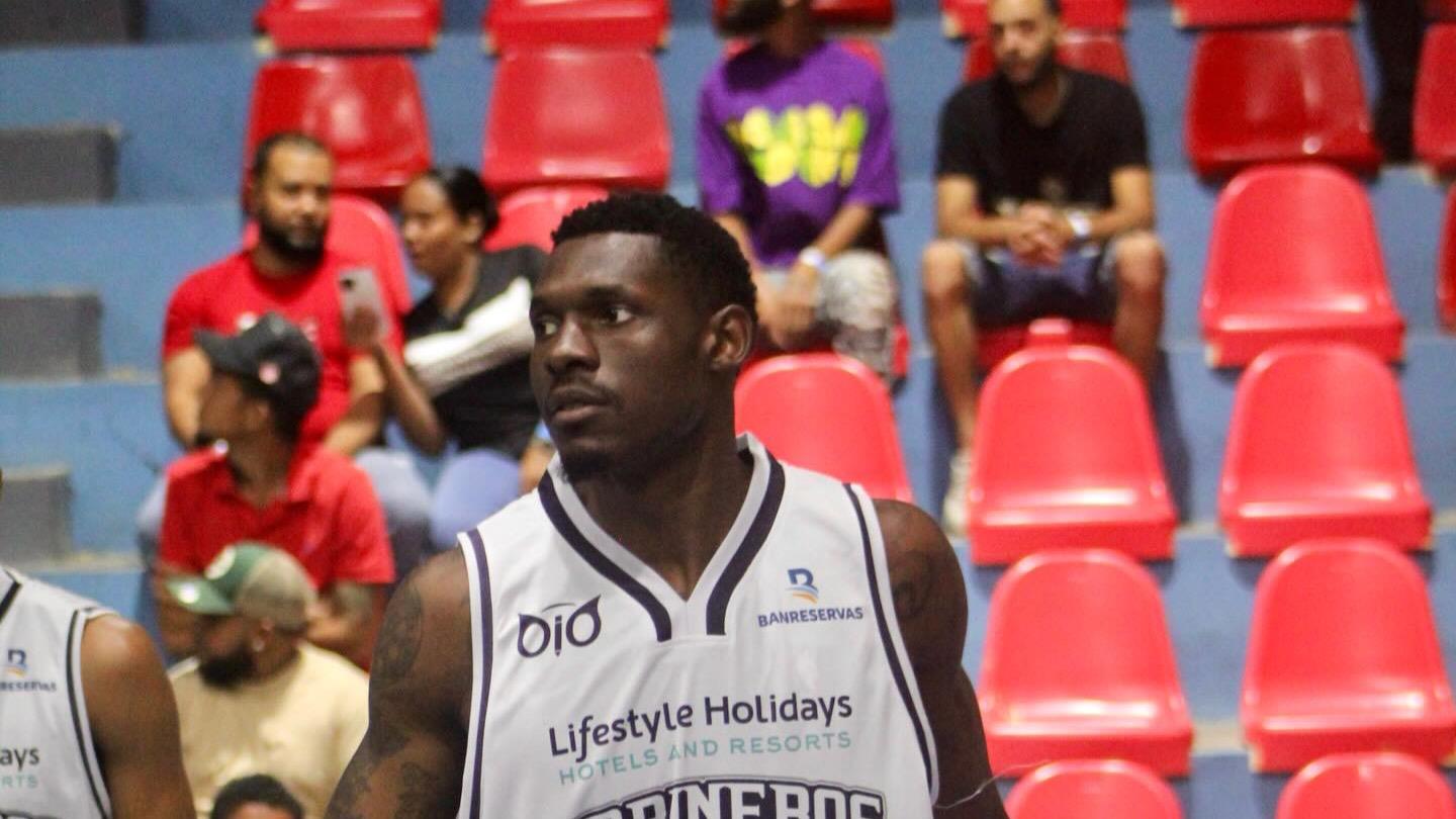 Marineros logran victoria ante Héroes de Moca y suben a la tercera posición